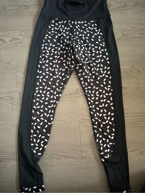 WOLF an whistle Black Leggings with White Polka-Dot Side Panels